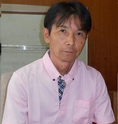 白井　敏也